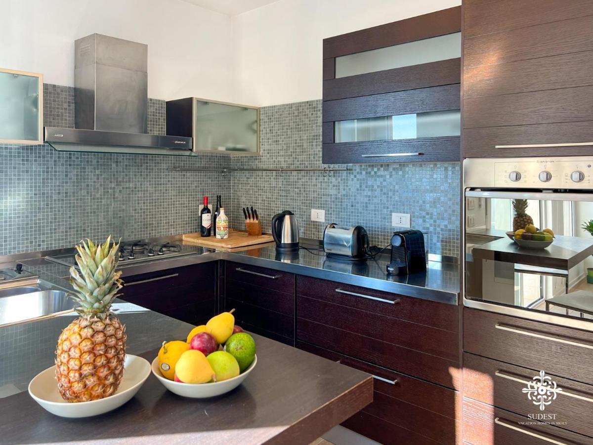 Infinito - Attico Sul Mare Apartment เวียสเต ภายนอก รูปภาพ