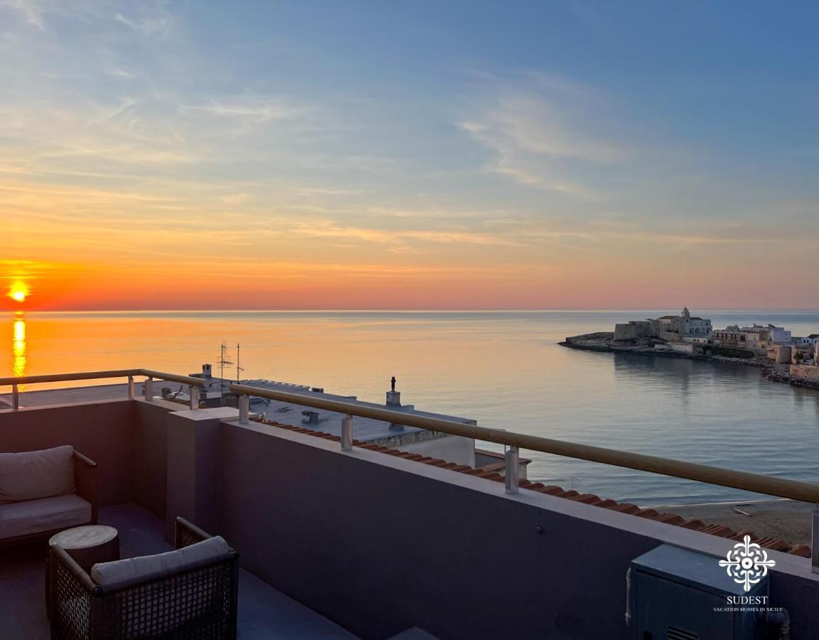 Infinito - Attico Sul Mare Apartment เวียสเต ภายนอก รูปภาพ
