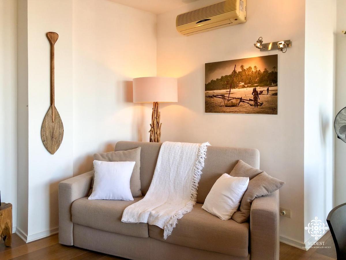 Infinito - Attico Sul Mare Apartment เวียสเต ภายนอก รูปภาพ