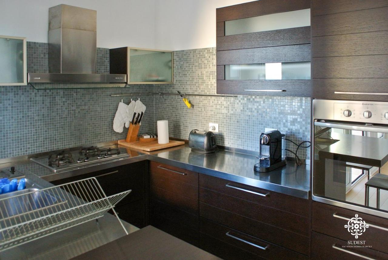 Infinito - Attico Sul Mare Apartment เวียสเต ภายนอก รูปภาพ