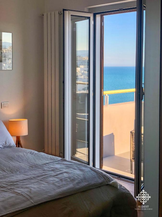 Infinito - Attico Sul Mare Apartment เวียสเต ภายนอก รูปภาพ