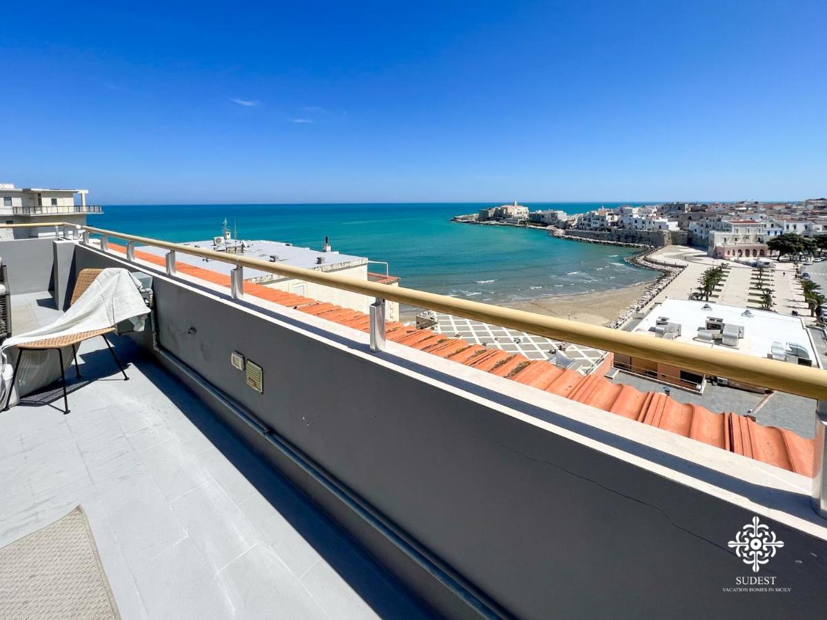 Infinito - Attico Sul Mare Apartment เวียสเต ภายนอก รูปภาพ